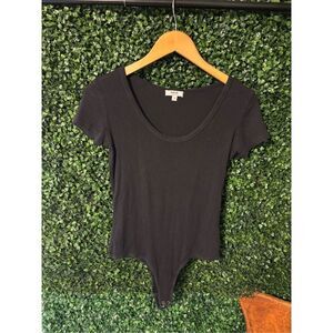AGOLDE Black Short Sleeve Ribbed Bodysuit Black Sz Medium